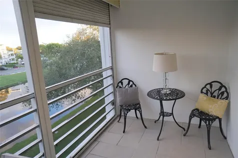 4029 Newport Deerfield Beach FL 33442