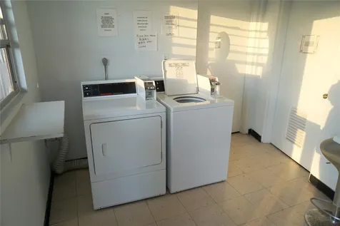 4029 Newport Deerfield Beach FL 33442