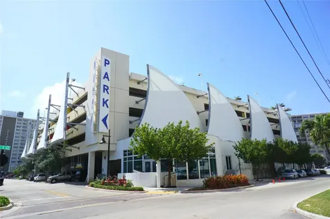 4029 Newport Deerfield Beach FL 33442