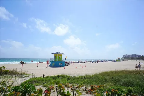 4029 Newport Deerfield Beach FL 33442