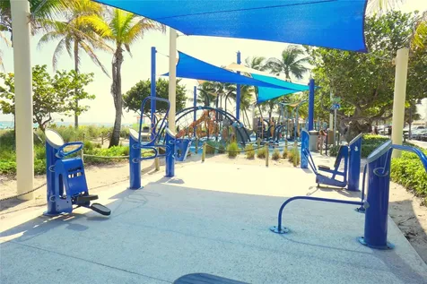 4029 Newport Deerfield Beach FL 33442