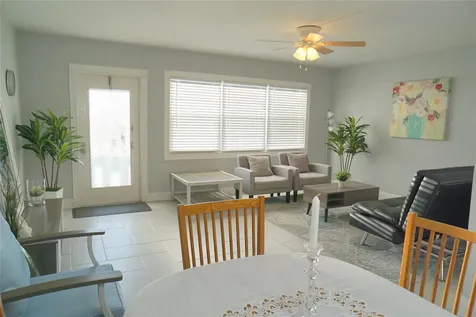 4029 Newport Deerfield Beach FL 33442