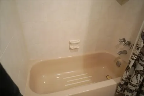 2851 Somerset Drive Lauderdale Lakes FL 33311