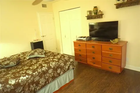 2851 Somerset Drive Lauderdale Lakes FL 33311