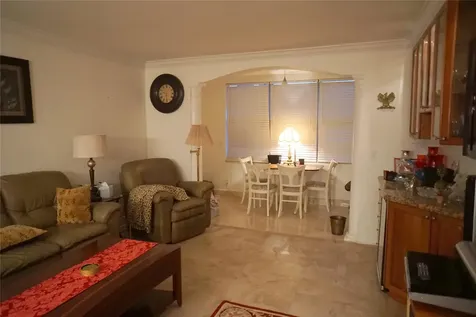 2851 Somerset Drive Lauderdale Lakes FL 33311