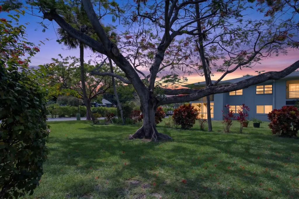2640 SW 22nd Avenue Delray Beach FL 33445