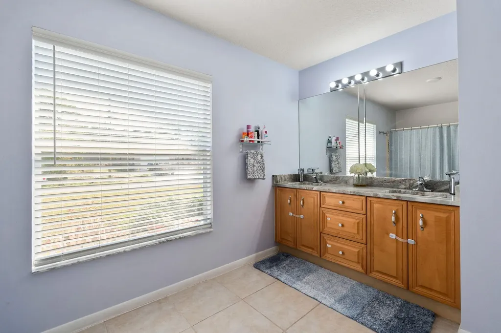 2044 SW Brevity Terrace Port St Lucie FL 34953
