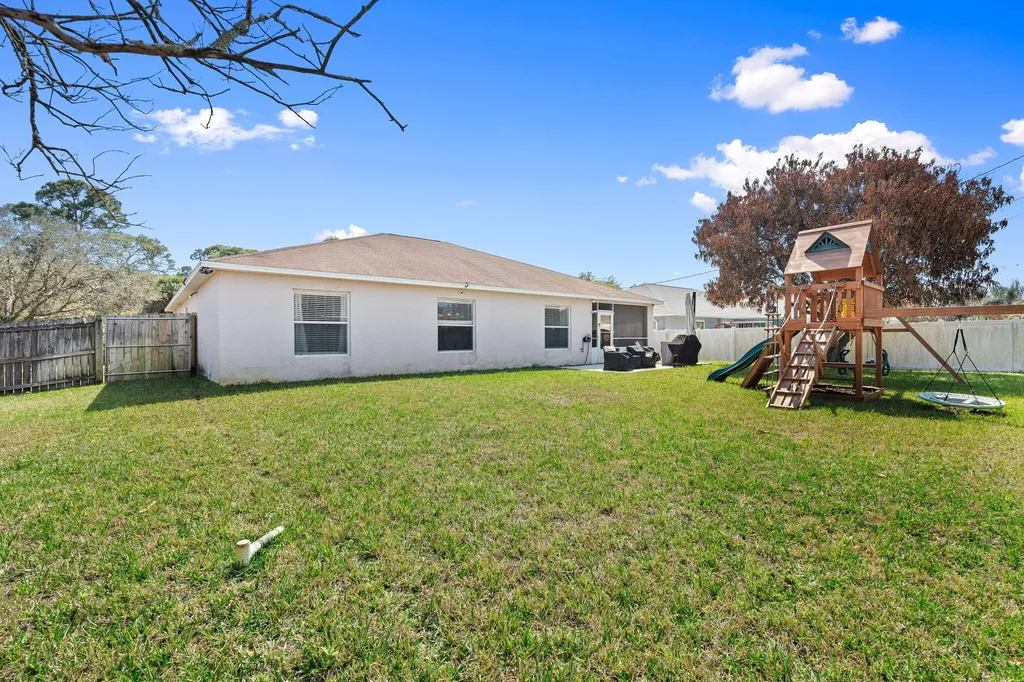 2044 SW Brevity Terrace Port St Lucie FL 34953