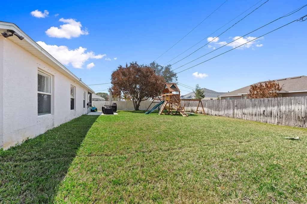 2044 SW Brevity Terrace Port St Lucie FL 34953