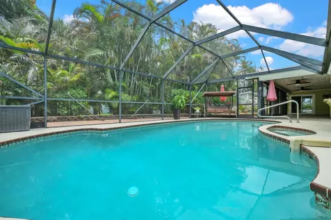 7986 SE Trenton Avenue Hobe Sound FL 33455