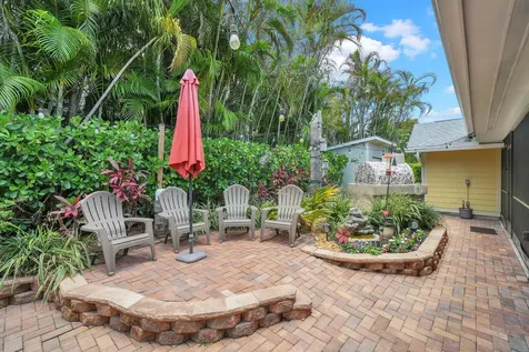 7986 SE Trenton Avenue Hobe Sound FL 33455