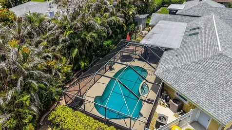 7986 SE Trenton Avenue Hobe Sound FL 33455