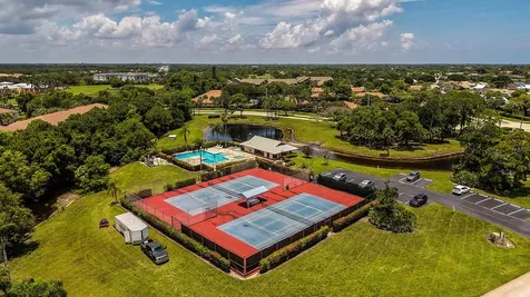 7986 SE Trenton Avenue Hobe Sound FL 33455