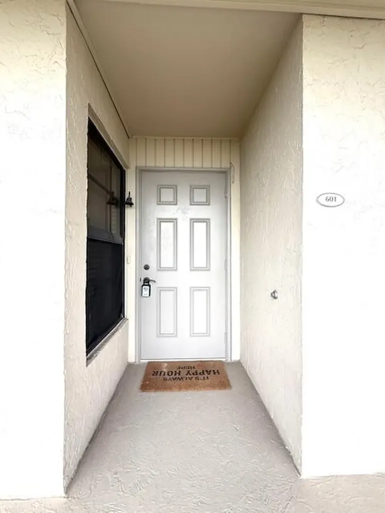 4 Royal Palm Way Boca Raton FL 33432