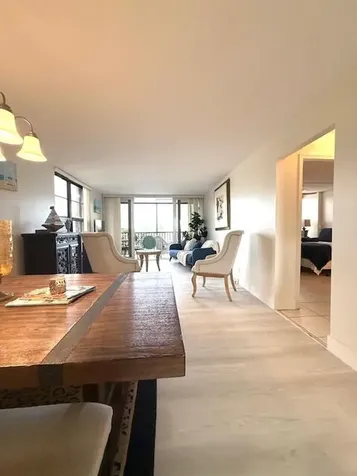 4 Royal Palm Way Boca Raton FL 33432