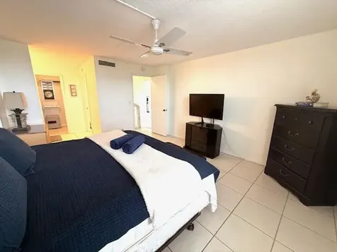 4 Royal Palm Way Boca Raton FL 33432