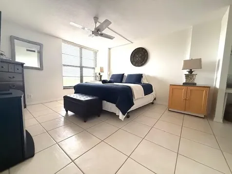 4 Royal Palm Way Boca Raton FL 33432