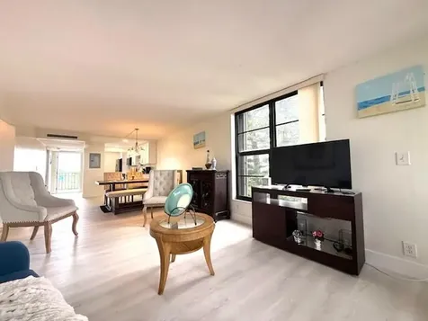 4 Royal Palm Way Boca Raton FL 33432