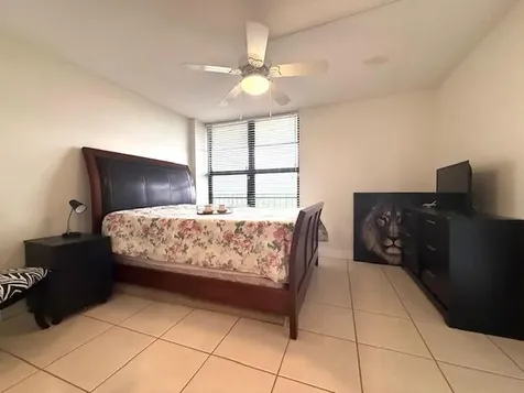 4 Royal Palm Way Boca Raton FL 33432