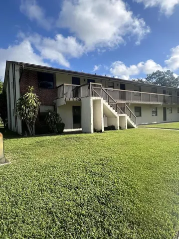 6061 Shaker Wood Circle Tamarac FL 33319