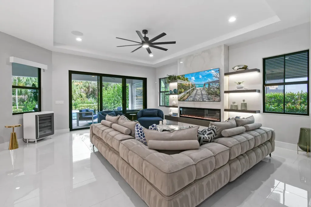 13418 Artisan Circle Palm Beach Gardens FL 33418