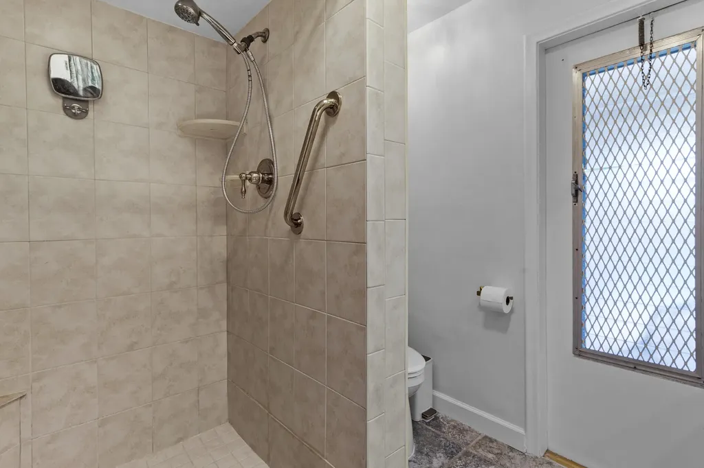 1418 NE 57th Place Fort Lauderdale FL 33334