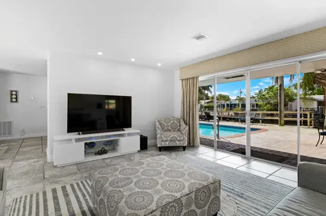 1418 NE 57th Place Fort Lauderdale FL 33334