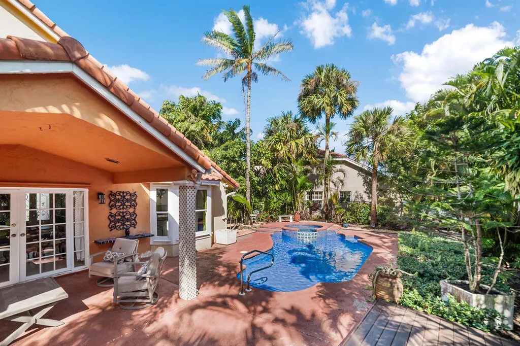 1256 Lake Breeze Drive Wellington FL 33414