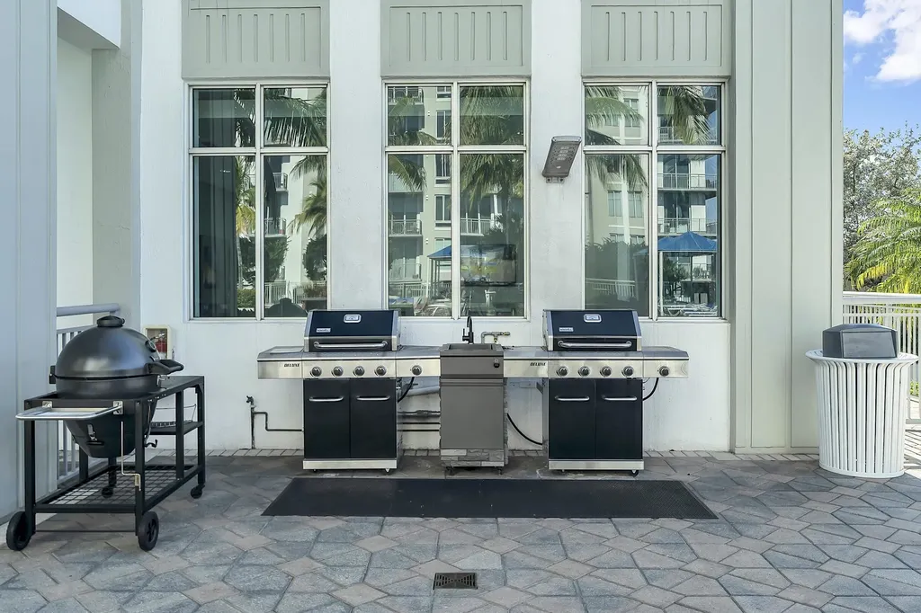 300 S Australian Avenue West Palm Beach FL 33401