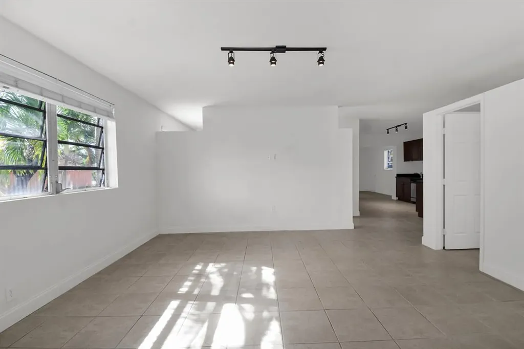 1116 S 17th Avenue S Hollywood FL 33020