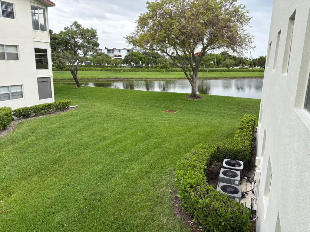 112 Preston Way Boca Raton FL 33434