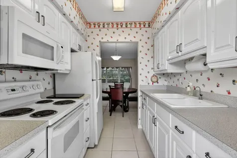 2115 NE 42nd Court Lighthouse Point FL 33064