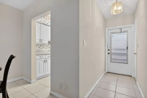 2115 NE 42nd Court Lighthouse Point FL 33064