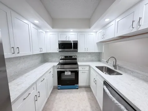 1000 SW 125th Avenue Pembroke Pines FL 33027