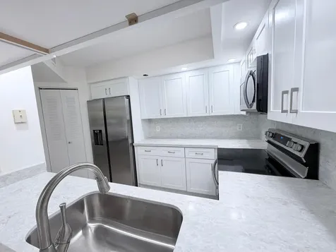 1000 SW 125th Avenue Pembroke Pines FL 33027