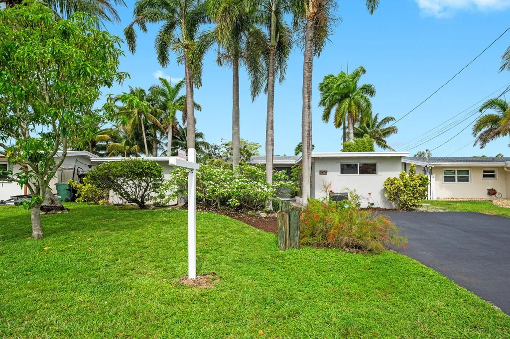 2625 Gulfstream Lane Fort Lauderdale FL 33312