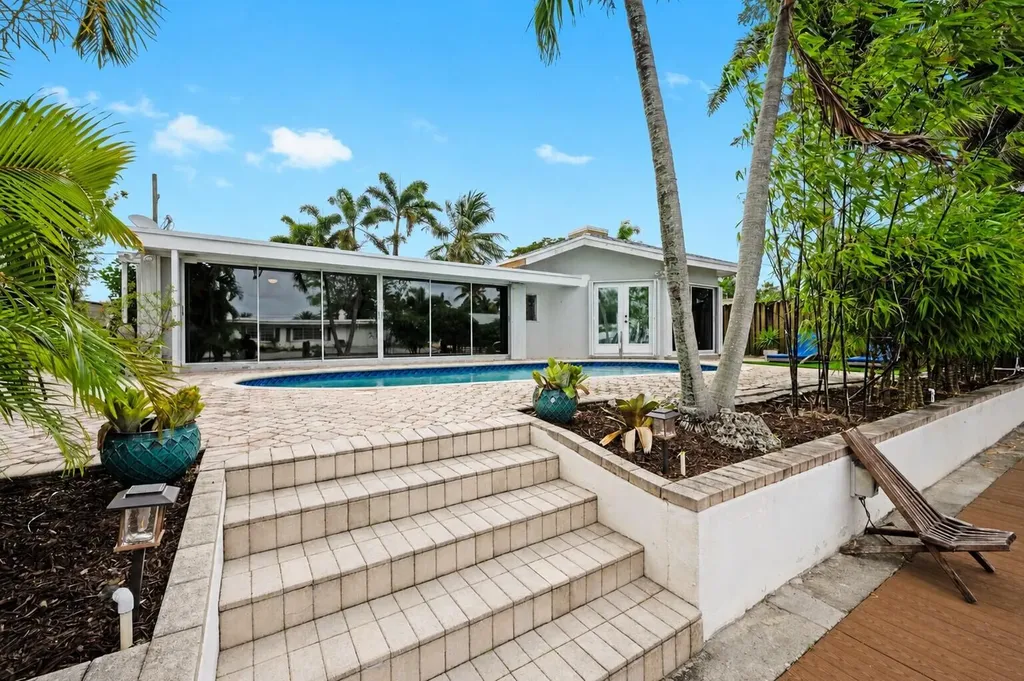 2625 Gulfstream Lane Fort Lauderdale FL 33312