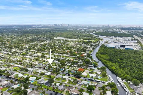 2625 Gulfstream Lane Fort Lauderdale FL 33312