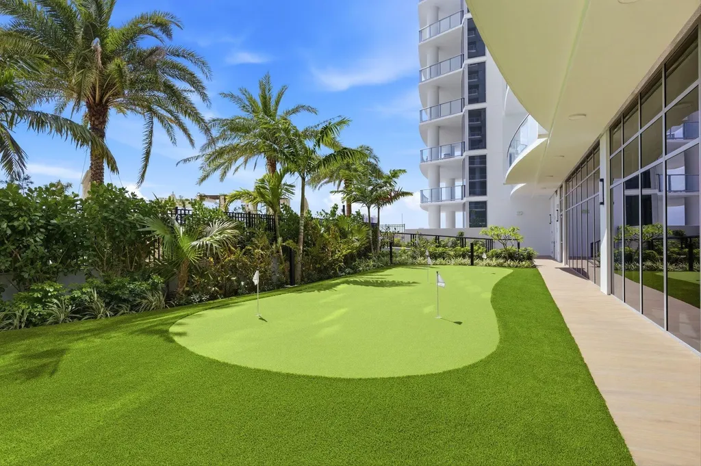 220 Lake Shore Drive Lake Park FL 33403