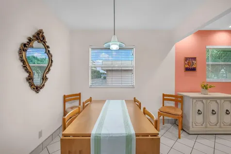 716 Saxony Place Delray Beach FL 33446