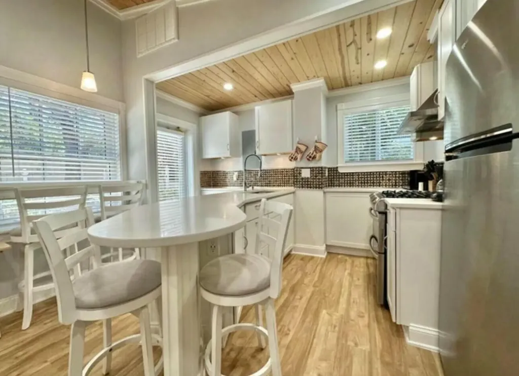 698 Forsyth Street Boca Raton FL 33487