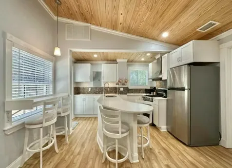 698 Forsyth Street Boca Raton FL 33487