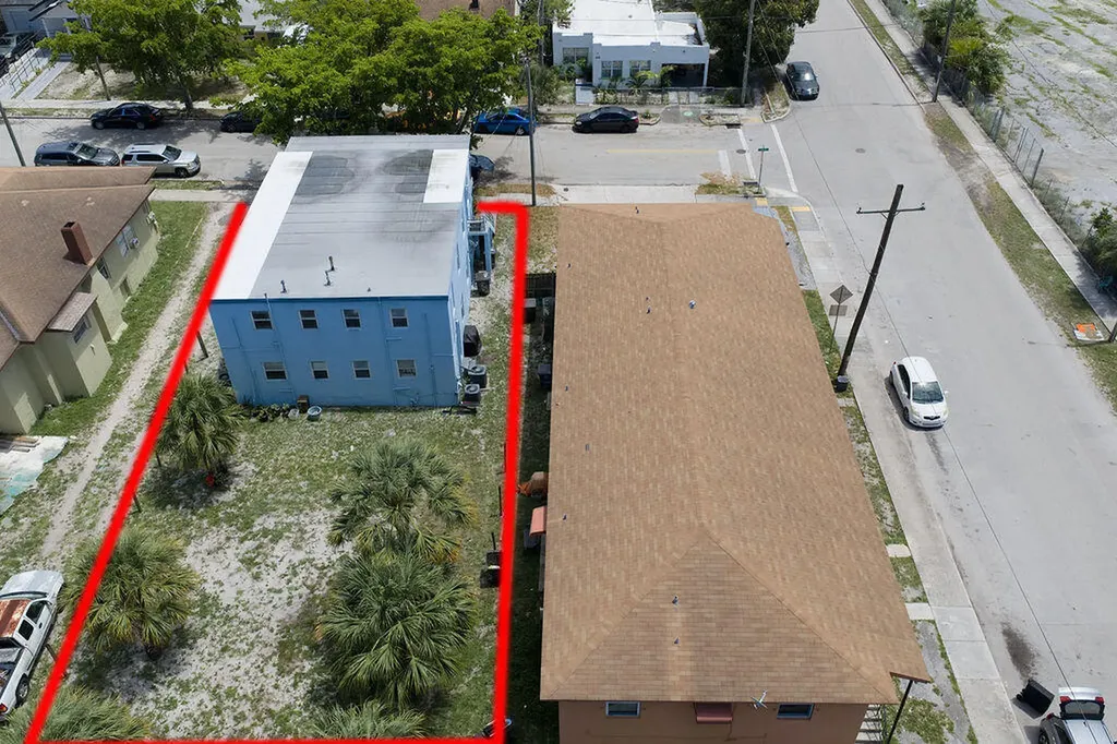 1021 14th Street West Palm Beach FL 33401