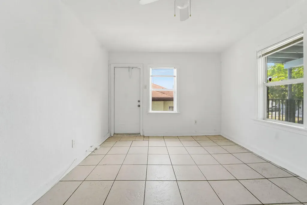1021 14th Street West Palm Beach FL 33401
