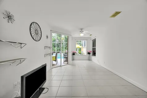657 SW Munjack Cove Port St Lucie FL 34986