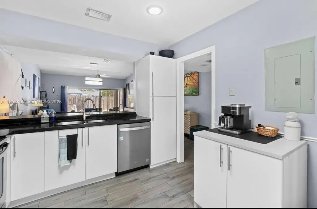 2900 NW 69th Court Fort Lauderdale FL 33309