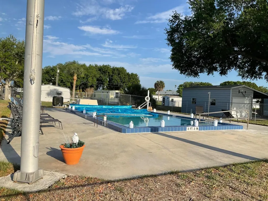 1339 Old Lakeport NW Moore Haven FL 33471