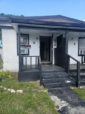 516 N 21st Street Fort Pierce FL 34950