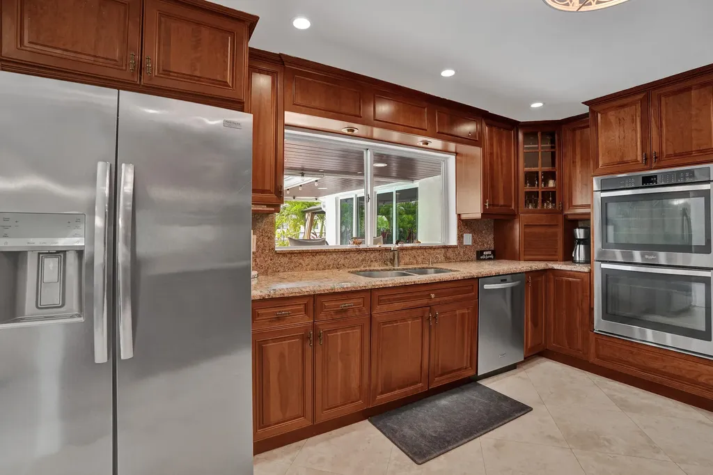 411 SW 18th Court Pompano Beach FL 33060