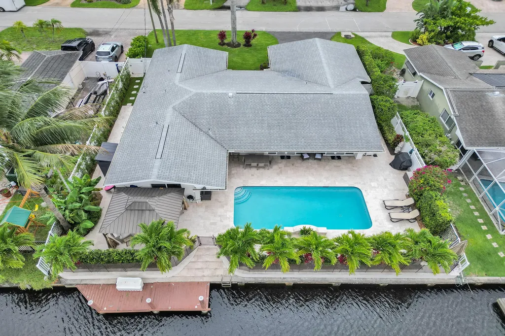 411 SW 18th Court Pompano Beach FL 33060